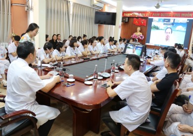 Hơn 900 bác sĩ, nhân viên y tế Bệnh viện Đa khoa tỉnh Quảng Ninh tham gia tập huấn chuyên đề “Chẩn đoán và hồi sức chết não”