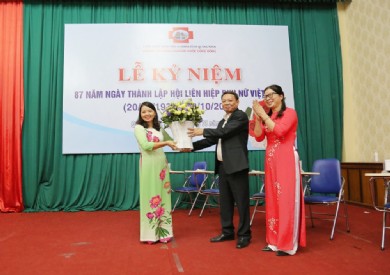 Bệnh viện ĐK tỉnh tổ chức kỷ niệm 87 năm ngày thành lập Hội liên hiệp Phụ nữ Việt Nam 20/10