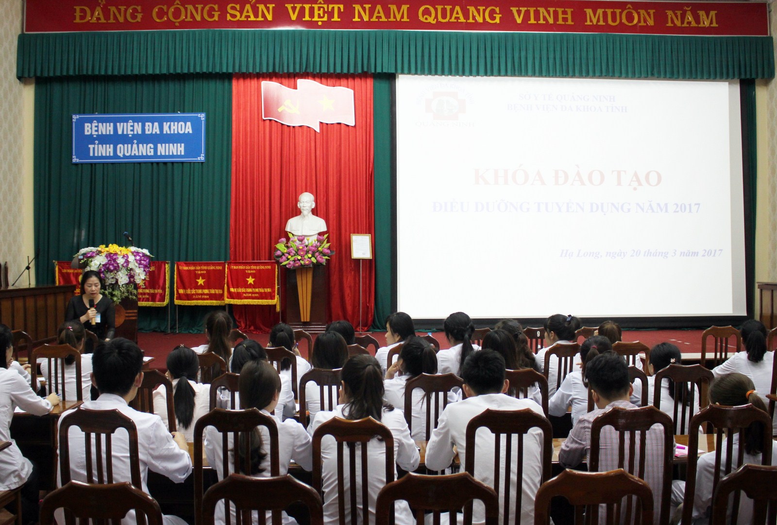 Khai mạc khóa Đào tạo Điều dưỡng viên mới tuyển dụng năm 2017
