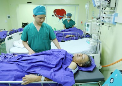 BVĐKT đặt stent động mạch cảnh trong thành công cho bệnh nhân tiền sử tai biến mạch máu não