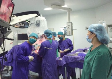 Cấp cứu thành công bệnh nhân người nước ngoài bị chấn thương sọ não nguy hiểm
