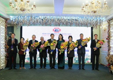 Bệnh viện Đa khoa tỉnh tổ chức gặp mặt lãnh đạo Sở Y tế, cán bộ viên chức nghỉ hưu nhân ngày 27/2