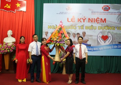 Bệnh viện Đa khoa tỉnh Quảng Ninh tổ chức Lễ kỷ niệm ngày Điều dưỡng Quốc tế 12/5