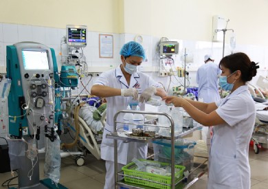 “Cuộc chiến thầm lặng” của các điều dưỡng viên khoa Hồi sức tích cực