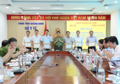 Bệnh viện Đa khoa tỉnh Quảng Ninh nhận giấy khen trong phối hợp đảm bảo ANTT lĩnh vực y tế giai đoạn 2014-2019