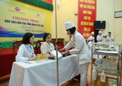 Bệnh viện Đa khoa tỉnh Quảng Ninh tổ chức Chương trình đào tạo tĩnh mạch trị liệu năm 2019