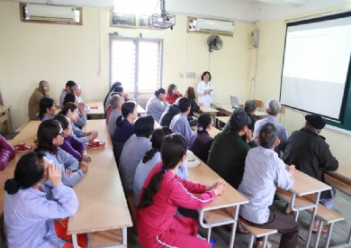 Bệnh viện Đa khoa tỉnh tư vấn dinh dưỡng cho bệnh nhân mới xuất viện