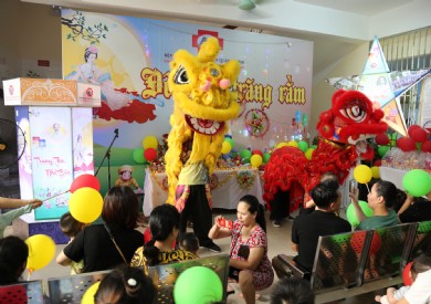 Bệnh viện Đa khoa tỉnh Quảng Ninh tổ chức trung thu ấm áp cho các bệnh nhi