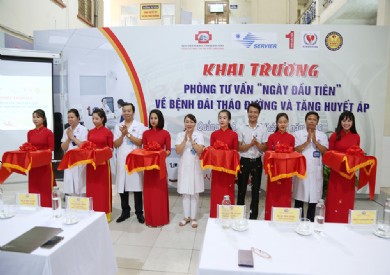 Bệnh viện Đa khoa tỉnh khai trương phòng tư vấn “Ngày đầu tiên”