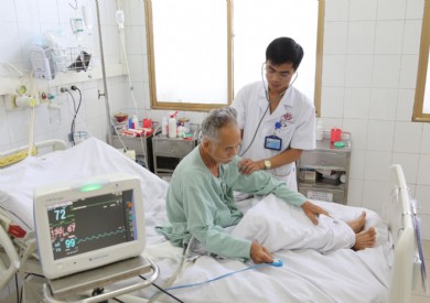 Cứu sống bệnh nhân sốc mất máu do vỡ phình động mạch chậu