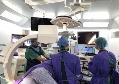 Nội soi mật tụy ngược dòng để đặt Stent điều trị tắc nghẽn đường mật