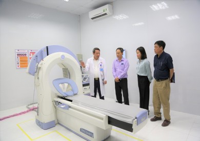 Ban Tuyên giáo Tỉnh ủy khảo sát việc ứng dụng Khoa học và công nghệ trong công tác khám, chữa bệnh tại Bệnh viện Đa khoa tỉnh