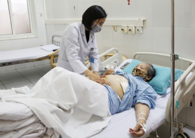 Phẫu thuật nội soi thoát vị hoành: Giải thoát khỏi cơn đau dai dẳng sau vài ngày