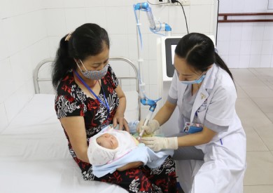 Bệnh viện ĐK tỉnh ứng dụng công nghệ Plasma lạnh: Mẹ mau phục hồi, trẻ nhanh rụng rốn