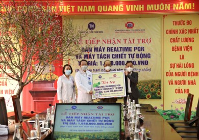 Chung tay, đồng lòng đẩy lùi “giặc” Covid-19