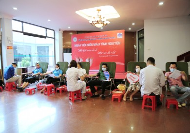 Bệnh viện Đa khoa tỉnh thu gom hơn 300 ''giọt máu hồng'' từ các đơn vị, doanh nghiệp trên địa bàn