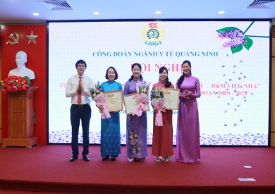 Tuyên dương 2 nữ cán bộ, nhân viên y tế tiêu biểu của Bệnh viện Đa khoa tỉnh trong phong trào “Giỏi việc nước - Đảm việc nhà” giai đoạn 2020 - 2022