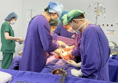 Cứu sống bệnh nhân vết thương xuyên động - tĩnh mạch chủ bụng