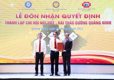 Lễ đón nhận Quyết định thành lập Chi hội Nội tiết – Đái tháo đường Quảng Ninh