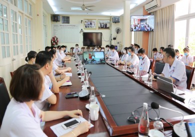 Hội nghị triển khai tiêm chủng mũi 4 vắc xin phòng COVID-19