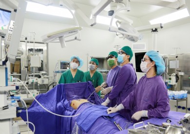 Bệnh viện Đa khoa tỉnh làm chủ kỹ thuật nội soi đặt thanh nâng lõm ngực: Cơ hội giúp trẻ thoát khỏi nỗi khổ “lồng ngực phễu”