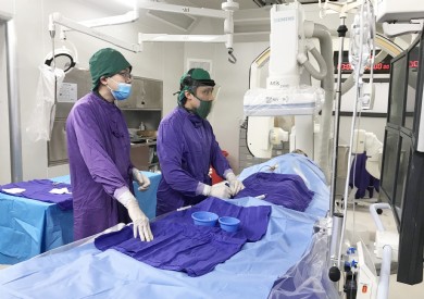 Kỹ thuật PARTO nút vỡ giãn tĩnh mạch dạ dày cứu bệnh nhân xuất huyết tiêu hóa, nôn ra máu nguy kịch