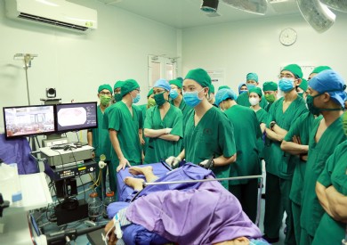 Hội thảo khoa học nội soi can thiệp ống tiêu hóa với chuyên gia quốc tế tại Bệnh viện Đa khoa tỉnh Quảng Ninh