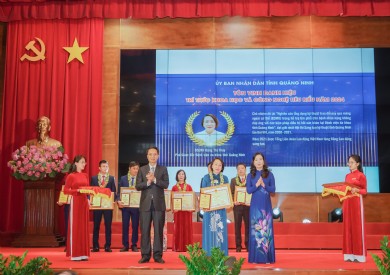 Phó Giám đốc Bệnh viện ĐK tỉnh Quảng Ninh được tôn vinh danh hiệu Trí thức KH&CN tiêu biểu năm 2024