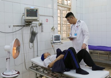Bệnh viện Đa khoa tỉnh Quảng Ninh sẵn sàng ứng trực xuyên Tết Giáp Thìn năm 2024