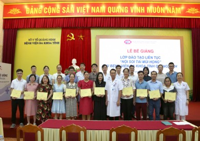 Bệnh viện Đa khoa tỉnh Quảng Ninh tổng kết bế giảng lớp đào tạo ''Nội soi Tai mũi họng''
