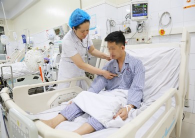 Cứu sống nam bệnh nhân trẻ tuổi ngừng tim 50 phút bằng kỹ thuật hạ thân nhiệt chỉ huy