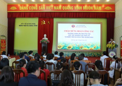 Trường Chính trị tỉnh Phú Thọ đến học tập, nghiên cứu thực tế tại Bệnh viện Đa khoa tỉnh Quảng Ninh