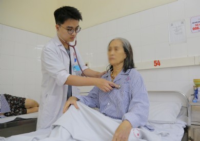 Kịp thời tiêu sợi huyết cứu bệnh nhân bị huyết khối gây kẹt van tim nhân tạo nguy hiểm
