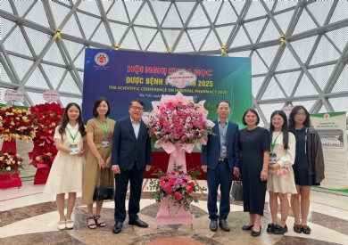 Bệnh viện Đa khoa tỉnh Quảng Ninh báo cáo kinh nghiệm triển khai hệ thống cảnh báo dược lâm sàng tại Hội nghị khoa học Dược Bệnh viện năm 2025