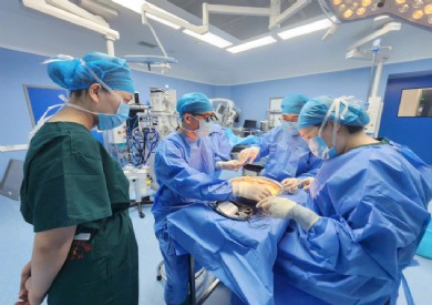 Đội ngũ thầy thuốc Quảng Ninh: Sáng y đức, giỏi chuyên môn