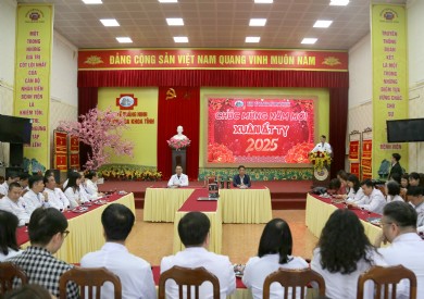 Bệnh viện Đa khoa tỉnh Quảng Ninh khai xuân và triển khai nhiệm vụ khám chữa bệnh sau Tết