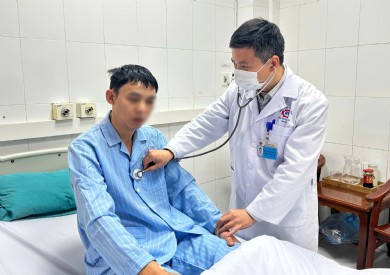 Phối hợp cấp cứu thành công chuyên gia nước ngoài bị nhồi máu cơ tim cấp