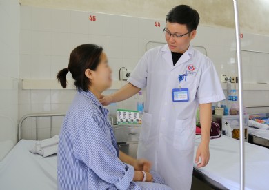 Phẫu thuật nội soi điều trị ung thư tuyến giáp đường miệng: Triệt căn, an toàn và thẩm mỹ