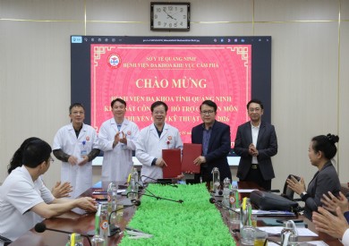 Bệnh viện Đa khoa tỉnh Quảng Ninh ký kết công tác chỉ đạo tuyến với các bệnh viện tuyến dưới