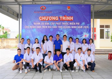 BỆNH VIỆN ĐA KHOA TỈNH QUẢNG NINH KHÁM, CẤP PHÁT THUỐC MIỄN PHÍ TẠI 2 XÃ BIÊN GIỚI HẢI SƠN, HẢI NINH