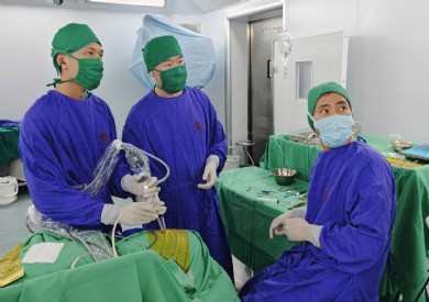 Bệnh viện Đa khoa tỉnh Quảng Ninh làm chủ hoàn toàn kỹ thuật phẫu thuật nội soi nền sọ qua xoang bướm