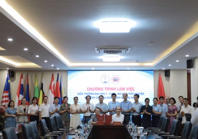 BỆNH VIỆN ĐA KHOA TỈNH QUẢNG NINH VÀ TRƯỜNG ĐẠI HỌC Y - DƯỢC, ĐẠI HỌC THÁI NGUYÊN KÝ KẾT BIÊN BẢN GHI NHỚ HỢP TÁC ĐÀO TẠO