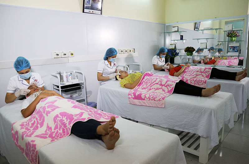 Công nghệ lăn kim tế bào gốc BVĐKT Quảng Ninh
